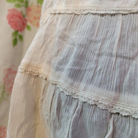 AEO Sheer Blouse - Picture 3 of 6